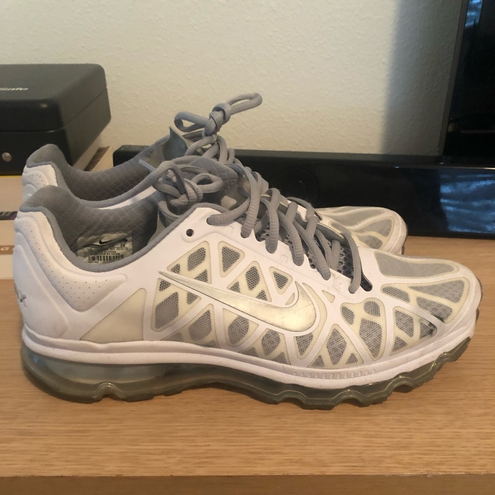 Nike Air Max 2011